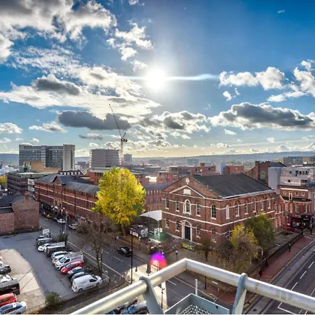 Igloo Viewpoint City Centre Stay & Free Parking Sheffield Exterior photo