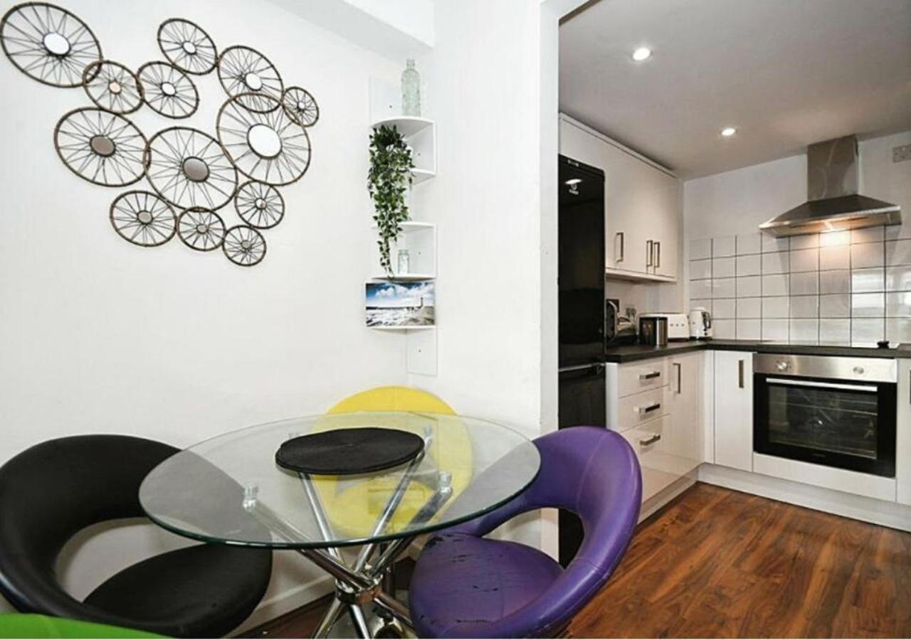 Igloo Viewpoint Centre & Free Parking Apartment *